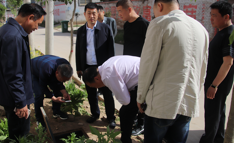 鎮(zhèn)平縣財政局副局長王兆倩一行蒞臨周口考察供水管理工作